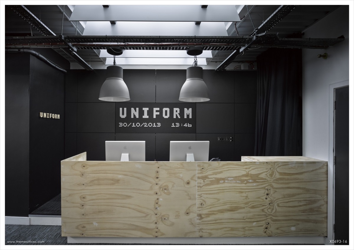 X0693-16-Uniform-廣告與營銷-前臺